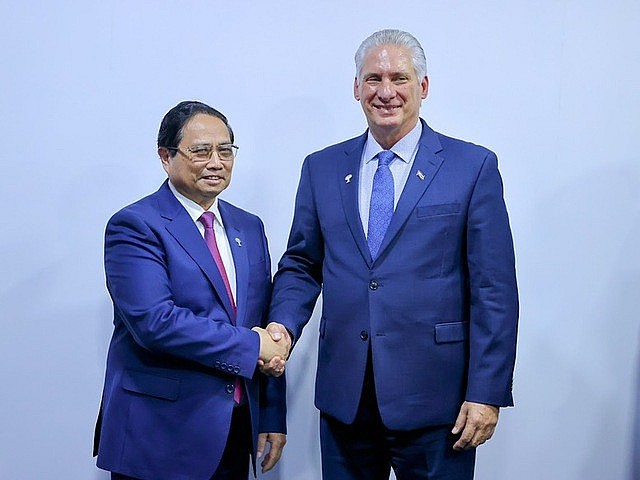 Prime Minister Pham Minh Chinh (L) meets Cuban President Miguel Diaz Canel, Rio de Janeiro, Brazil, July 6, 2025. Photo: VGP Prime Minister Pham Minh Chinh (L) meets Cuban President Miguel Diaz Canel, Rio de Janeiro, Brazil, July 6, 2025. Photo: VGP