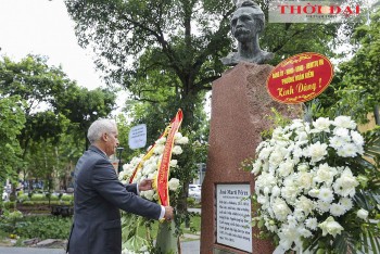 Cuban Deputy Foreign Minister Pays Tribute to National Hero José Martí in Hanoi