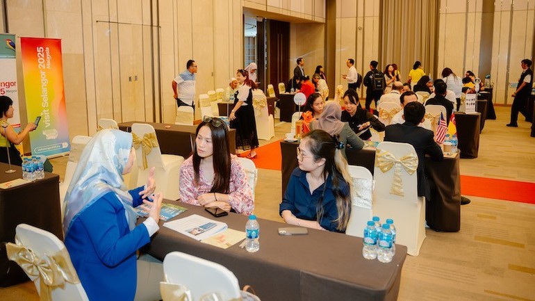 Vietnam - Malaysia Tourism Cooperation Towards "Visit Malaysia 2026" Vietnam - Malaysia Tourism Cooperation Towards "Visit Malaysia 2026"