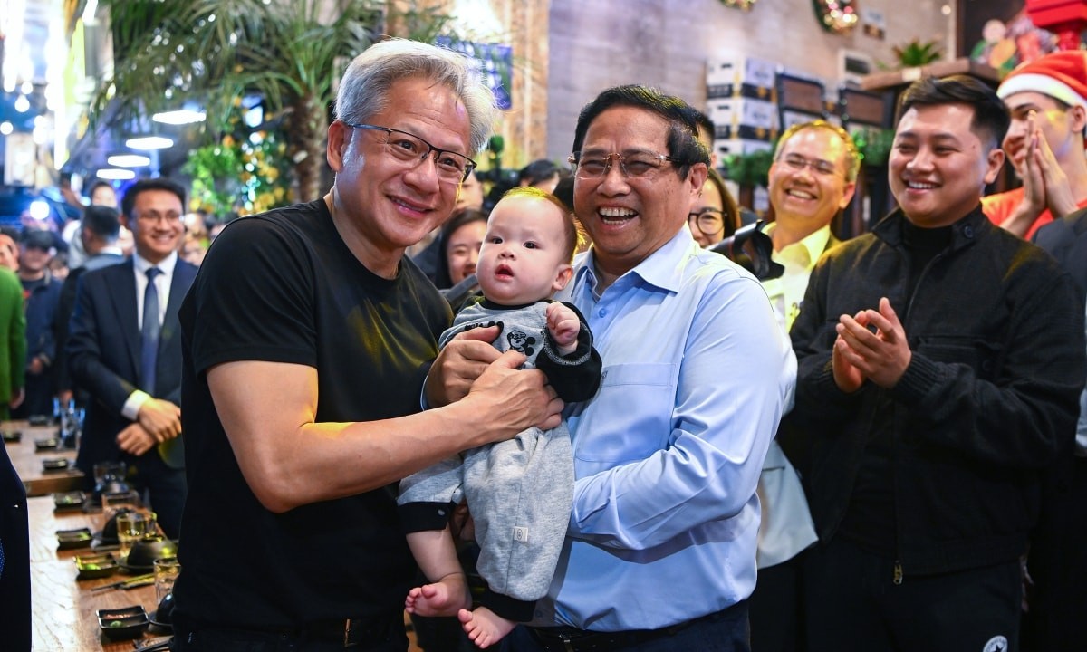 PM Phạm Minh Chính and Nvidia CEO Jensen Huang stroll through the Old Quarter during Mr. Huang’s second visit to Vietnam in late 2024 PM Phạm Minh Chính and Nvidia CEO Jensen Huang stroll through the Old Quarter during Mr. Huang’s second visit to Vietnam in late 2024