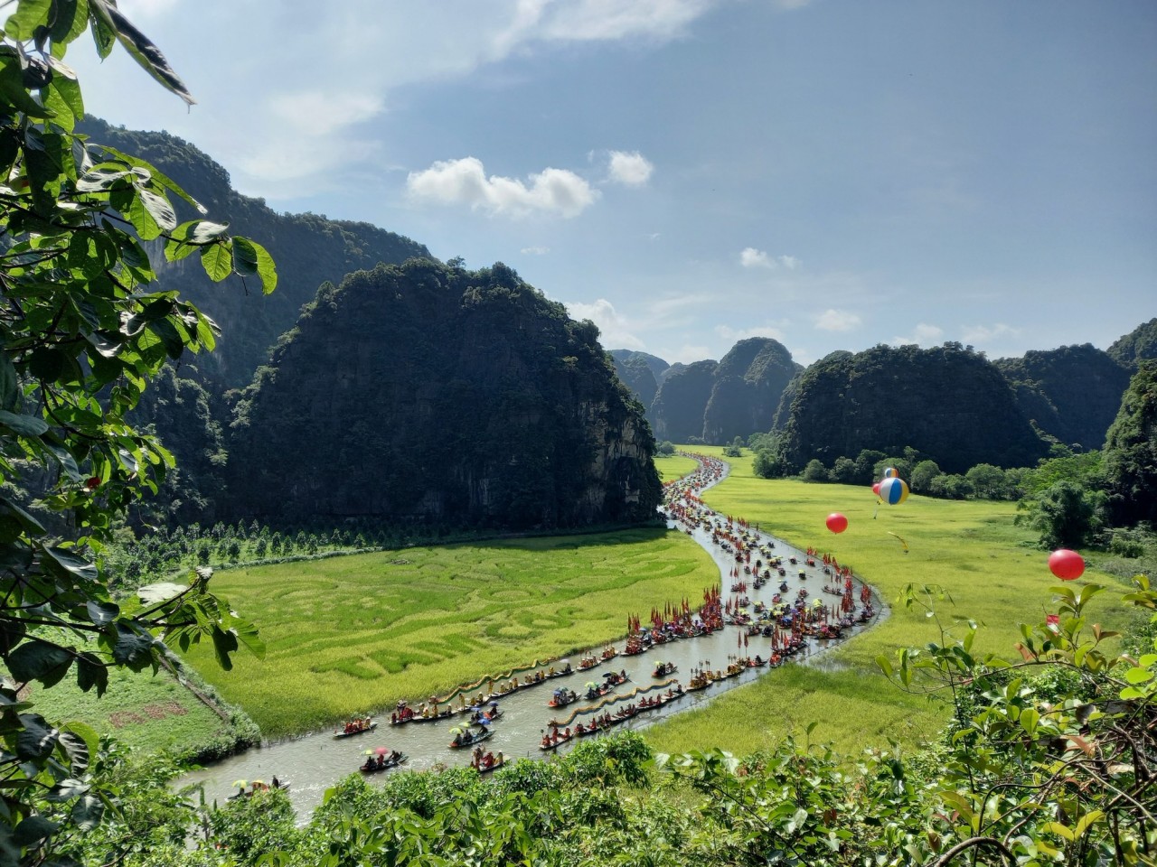 The pristine natural beauty adds to the allure of Ninh Binh’s tourism (Photo: Ninh Binh Department of Culture, Sports and Tourism). The pristine natural beauty adds to the allure of Ninh Binh’s tourism (Photo: Ninh Binh Department of Culture, Sports and Tourism).