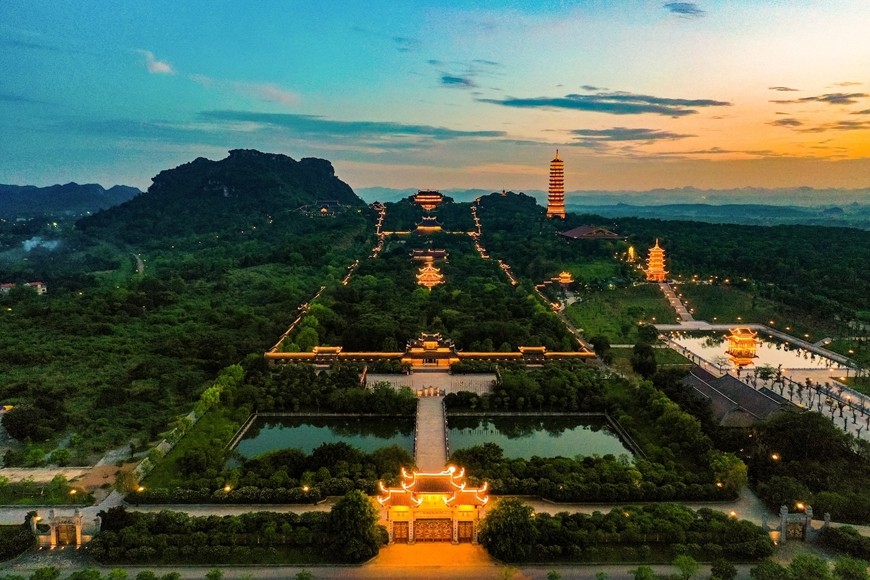 Bai Dinh is the only destination on the list to hold the verified “Blue Check” status on TripAdvisor. Bai Dinh is the only destination on the list to hold the verified “Blue Check” status on TripAdvisor.