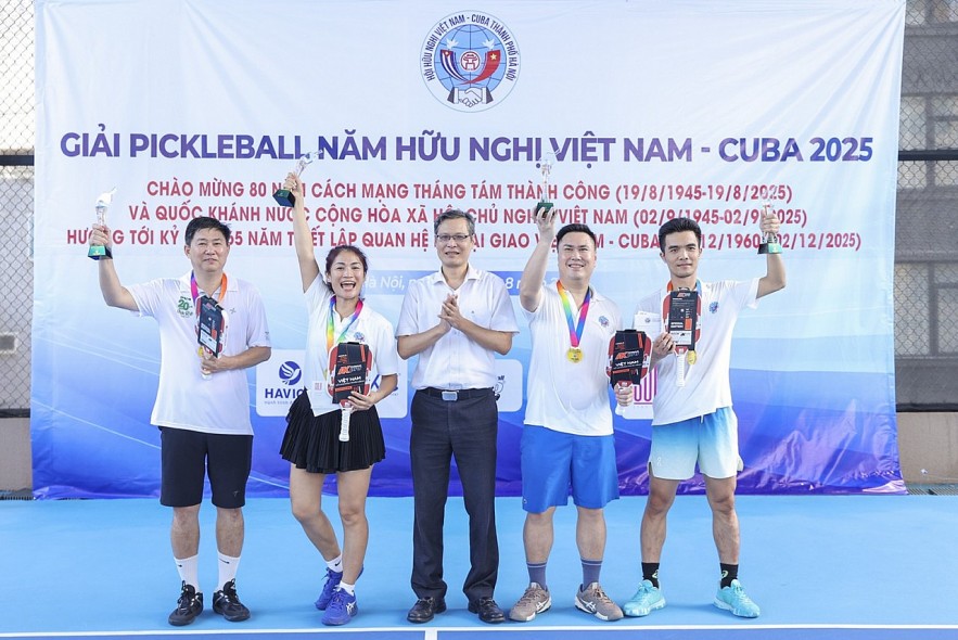 Sports Exchange Contributes to Enhance Vietnam-Cuba Friendship Sports Exchange Contributes to Enhance Vietnam-Cuba Friendship