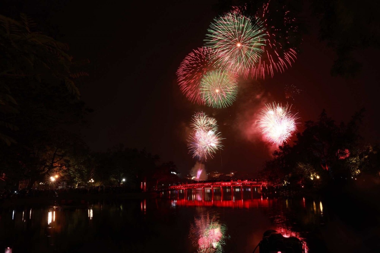 There will be six fireworks display sites in Hanoi to celebrate National Day on September 2 (Photo: T.L).