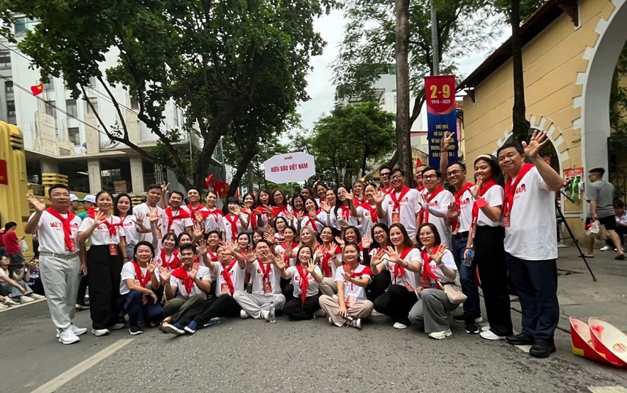 Overseas Vietnamese Join Independence Day Parade: Proud Steps on the Day of Return Overseas Vietnamese Join Independence Day Parade: Proud Steps on the Day of Return
