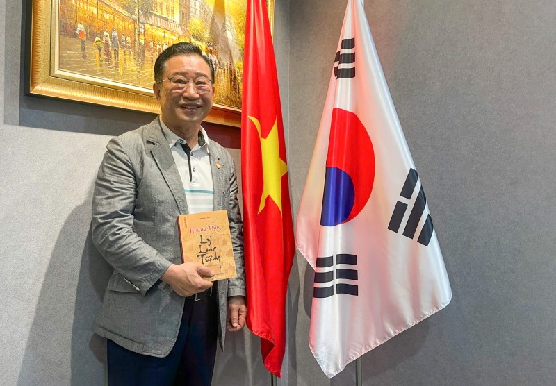 Lee Chang Kun: “Although I Was Born in RoK, My Heart Has Always Been with Vietnam” Lee Chang Kun: “Although I Was Born in RoK, My Heart Has Always Been with Vietnam”