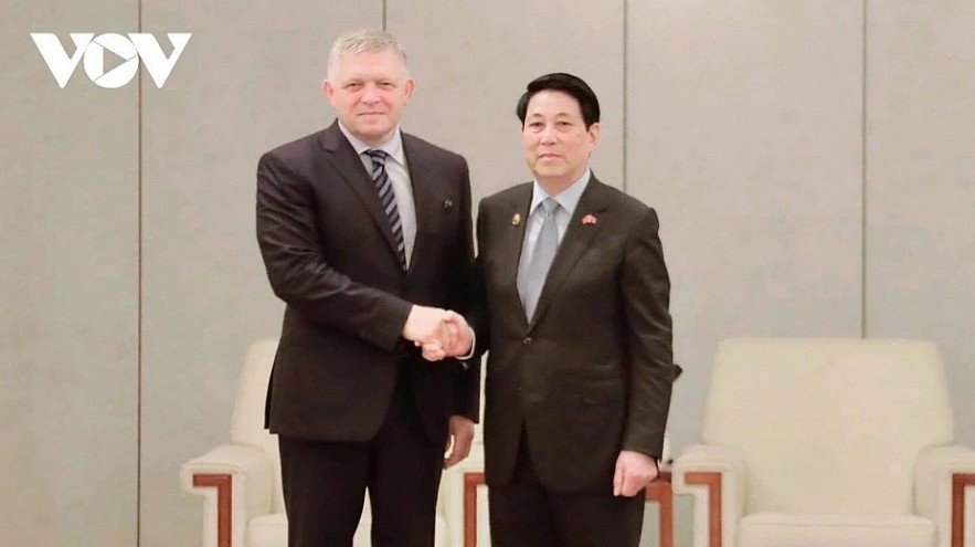 President Luong Cuong and Slovak Prime Minister Robert Fico. President Luong Cuong and Slovak Prime Minister Robert Fico.