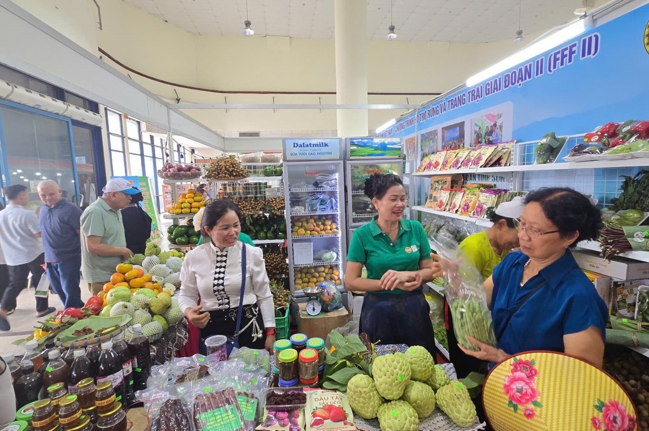 Green and clean products supported by the Forest and Farm Facility Program. (Photo: moitruong.net.vn) Green and clean products supported by the Forest and Farm Facility Program. (Photo: moitruong.net.vn)