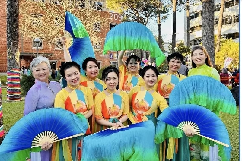 Youthful Spirit of Vietnamese Students Shines at Curtin, Western Australia
