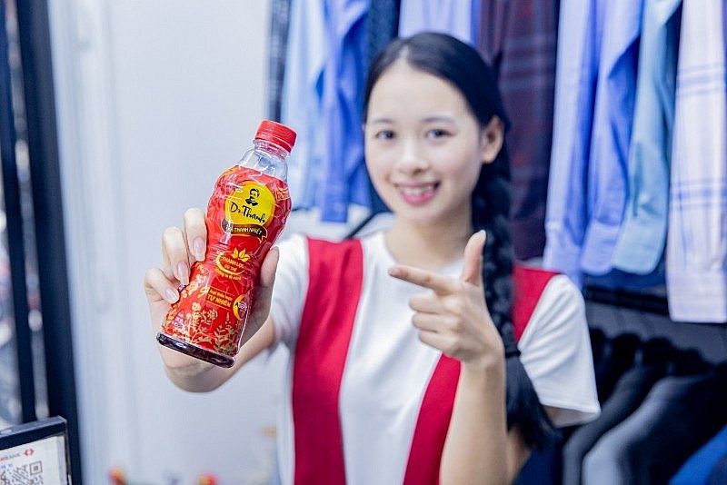 Naturally sourced, health-promoting beverages that help detox the body—like Dr Thanh Herbal Tea—are becoming the top choice among young consumers. Naturally sourced, health-promoting beverages that help detox the body—like Dr Thanh Herbal Tea—are becoming the top choice among young consumers.
