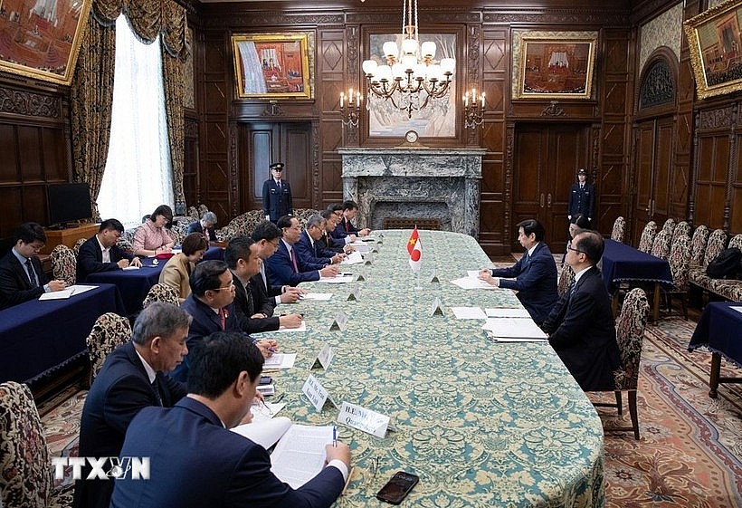 At the meeting between Vietnamese NA Vice Chairman Tran Quang Phuong and President of the House of Councillors of Japan Sekiguchi Masakazu. (Photo: VnA) At the meeting between Vietnamese NA Vice Chairman Tran Quang Phuong and President of the House of Councillors of Japan Sekiguchi Masakazu. (Photo: VnA)