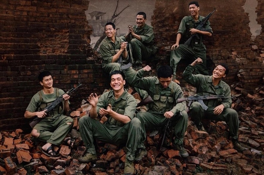 Red Rain has grossed VND710 billion as of September 29, making it the most-watched Vietnamese film of all time. Red Rain has grossed VND710 billion as of September 29, making it the most-watched Vietnamese film of all time.