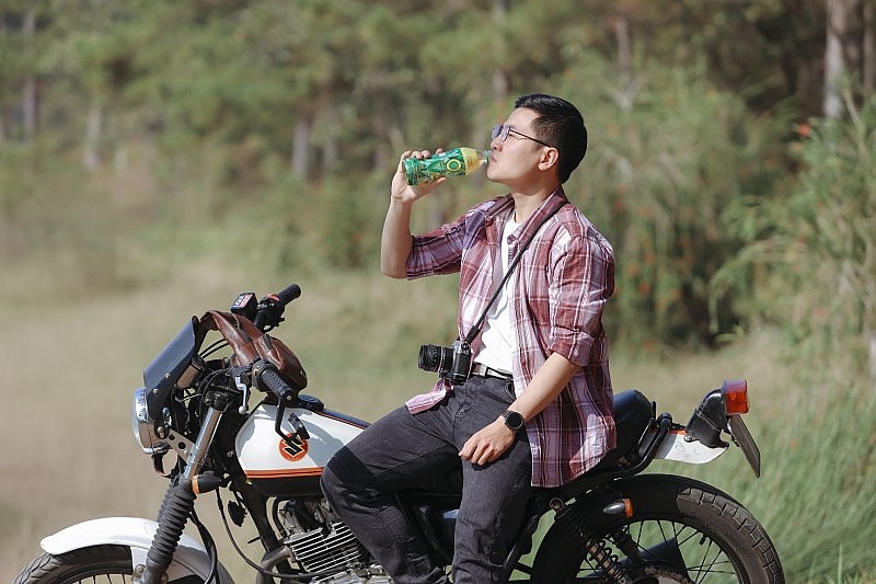 Gen Z Travels Far Just to Sleep: When Tourism and Green Tea Help Cool Down Life Gen Z Travels Far Just to Sleep: When Tourism and Green Tea Help Cool Down Life