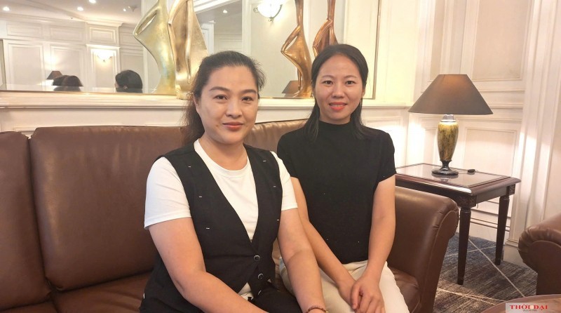Tan Liying (left) hopes that cooperation between China and Viet Nam will become increasingly strong and fruitful. (Photo: Ngoc Anh) Tan Liying (left) hopes that cooperation between China and Viet Nam will become increasingly strong and fruitful. (Photo: Ngoc Anh)