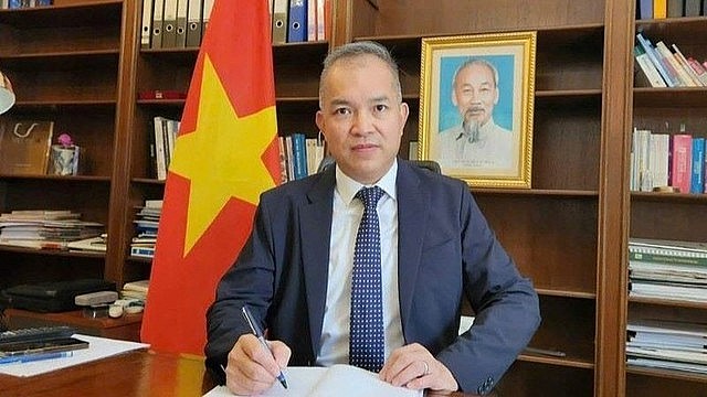Vietnamese Ambassador to Kuwait Nguyen Duc Thang.
