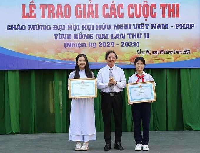 Dong Nai Union of Friendship Organizations: Friendship Flourishes Through Creativity