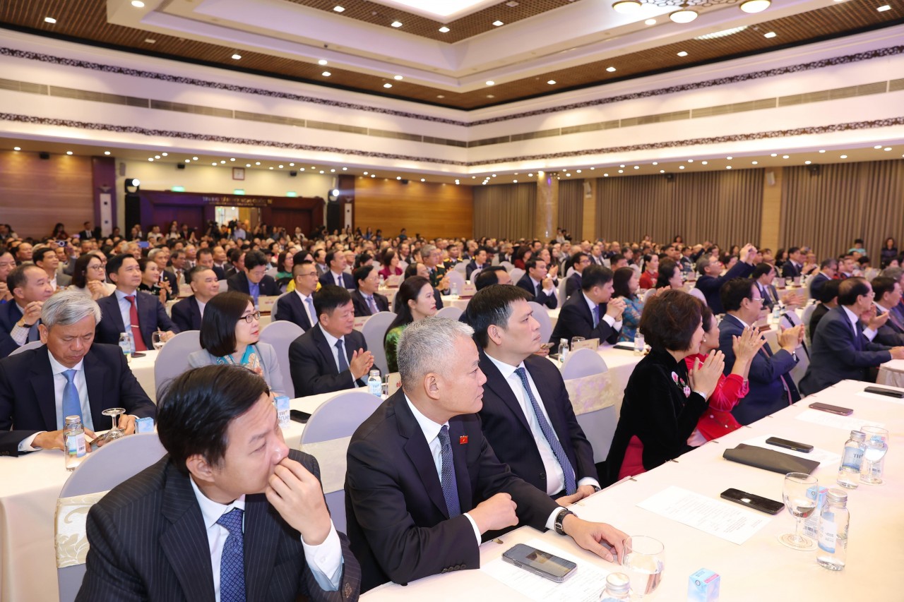 Viet Nam Union of Friendship Organizations Celebrates 75th Anniversary of Traditional Day and Patriotic Emulation Congress for 2025-2030 Period Viet Nam Union of Friendship Organizations Celebrates 75th Anniversary of Traditional Day and Patriotic Emulation Congress for 2025-2030 Period