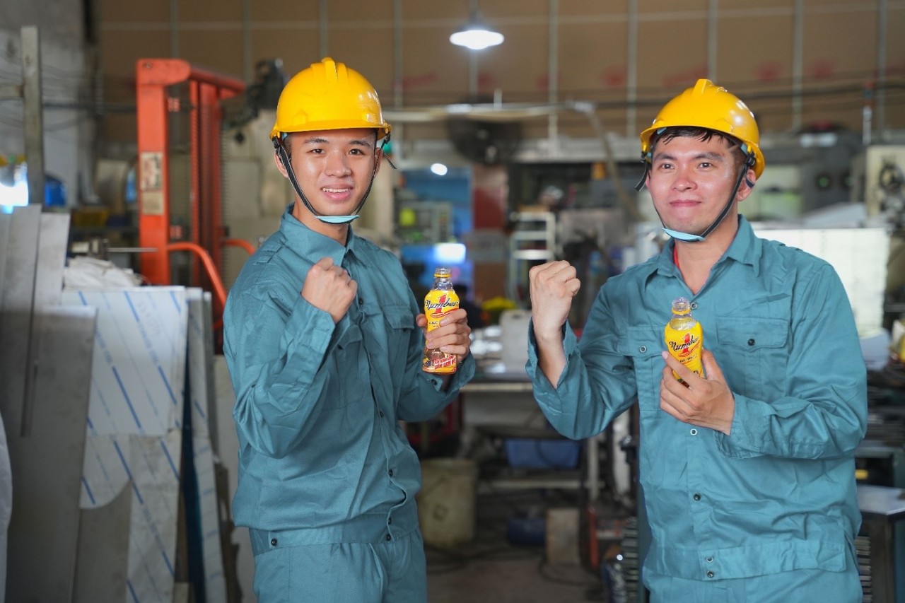 With energy-boosting ingredients that instantly wake you up, Number 1 is a familiar companion of workers, helping them overcome challenges at work every day.