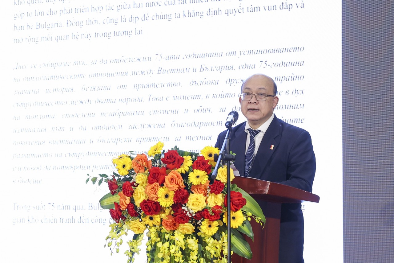 Strengthening Vietnam-Bulgaria Friendship Strengthening Vietnam-Bulgaria Friendship