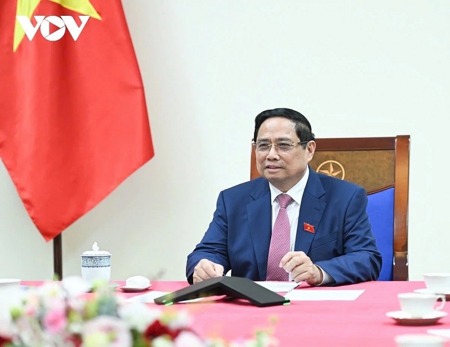 Vietnamese Prime Minister Pham Minh Chinh makes a phone call to Rosatom General Director Alexey Likhachev on December 11.