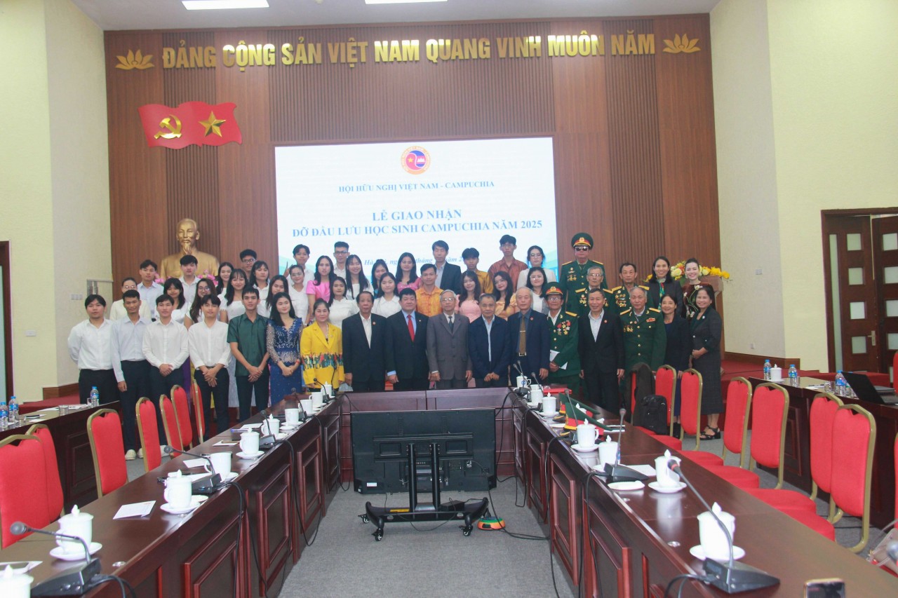 Vietnam-Cambodia Friendship Association Continues to “Nurture Friendship” for 47 Cambodian Students Vietnam-Cambodia Friendship Association Continues to “Nurture Friendship” for 47 Cambodian Students