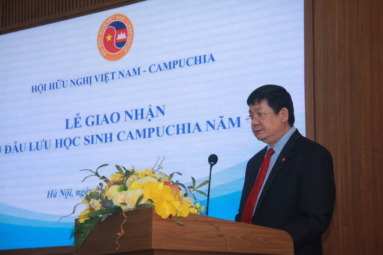 Vietnam–Cambodia Friendship Association Nurtures Tie With 47 Cambodian Students Vietnam-Cambodia Friendship Association Continues to “Nurture Friendship” for 47 Cambodian Students