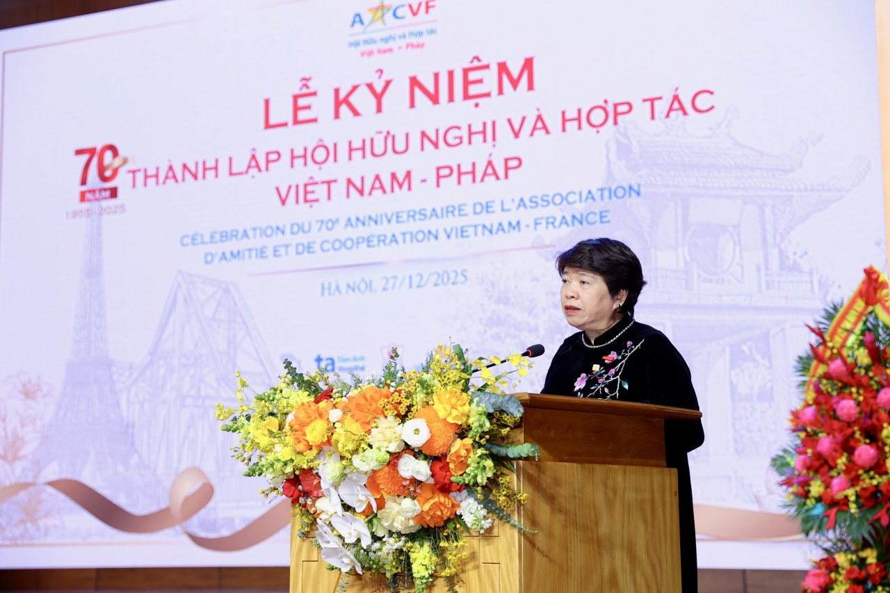 Nguyễn Thúy Anh, Chair of the Vietnam–France Parliamentary Friendship Group and President of the Vietnam–France Friendship and Cooperation Association, delivers remarks at the ceremony. (Photo: Đinh Hòa) Nguyễn Thúy Anh, Chair of the Vietnam–France Parliamentary Friendship Group and President of the Vietnam–France Friendship and Cooperation Association, delivers remarks at the ceremony. (Photo: Đinh Hòa)