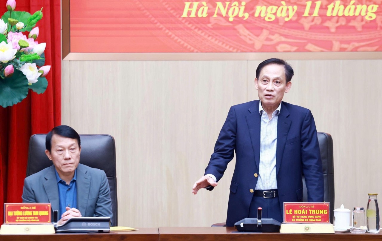 Promoting Connecting Role of Vietnam’s Overseas Representative Agencies Promoting Connecting Role of Vietnam’s Overseas Representative Agencies