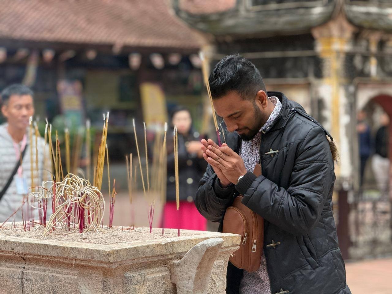 Foreign journalists learn about Vietnamese culture. (Photo: Duong Tieu) Foreign journalists learn about Vietnamese culture. (Photo: Duong Tieu)