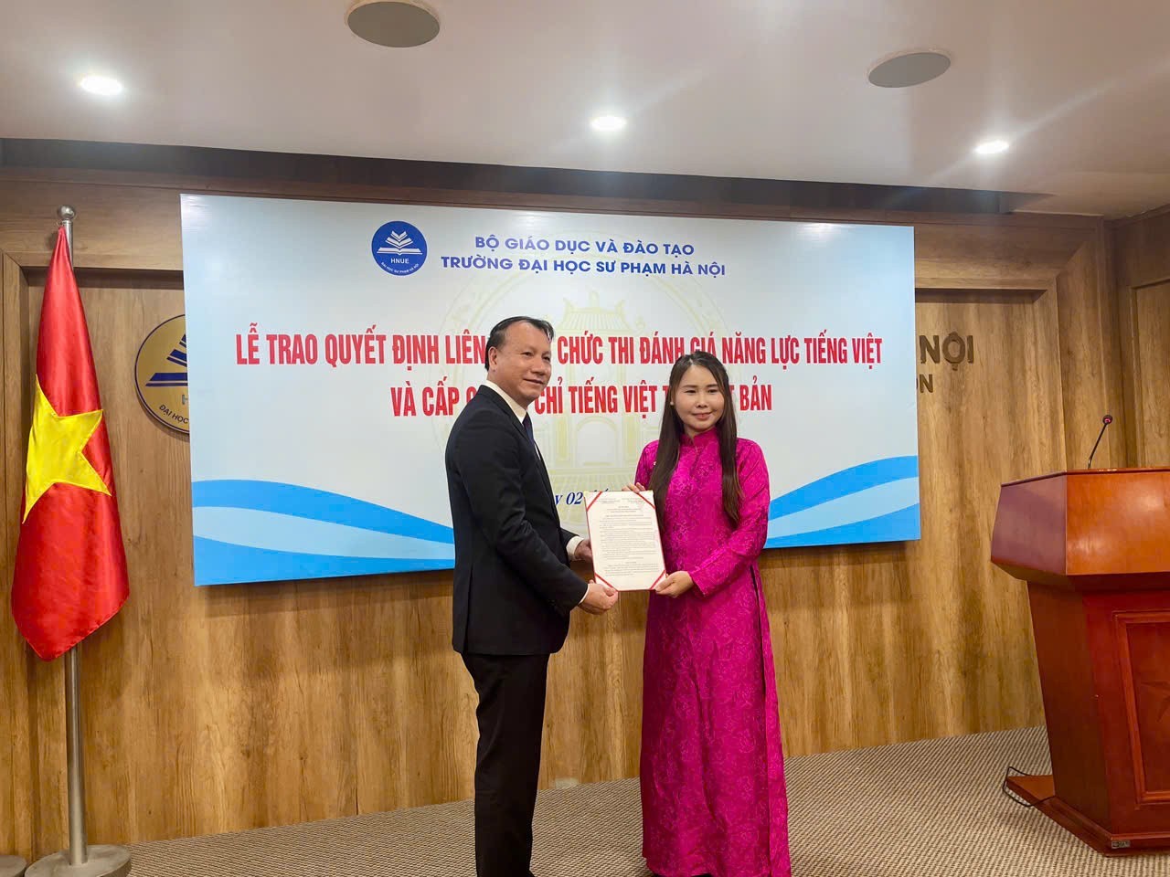 Standardizing Vietnamese Language Proficiency and Awarding Vietnamese Language Certificates in Japan Standardizing Vietnamese Language Proficiency and Awarding Vietnamese Language Certificates in Japan
