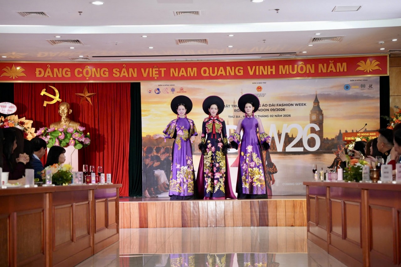 Promoting Vietnam’s Ao Dai at London Fashion Week 2026 Promoting Vietnam’s Ao Dai at London Fashion Week 2026
