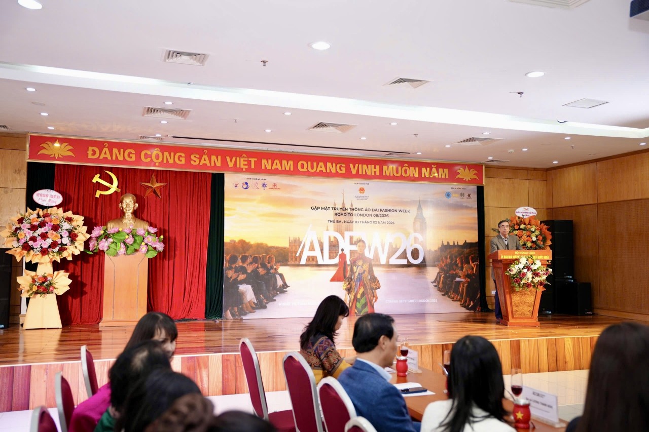 Promoting Vietnam’s Ao Dai at London Fashion Week 2026 Promoting Vietnam’s Ao Dai at London Fashion Week 2026