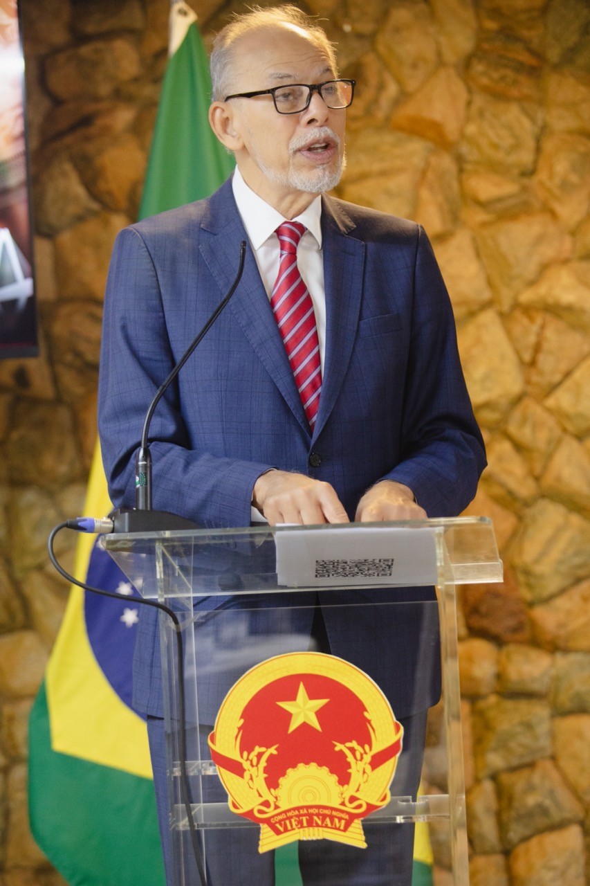 Brazilian Politicians and Scholars Honor the Historical role of the Communist Party of Vietnam Brazilian Politicians and Scholars Honor the Historical role of the Communist Party of Vietnam