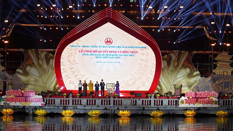 Authorities of northern Ninh Binh province on February 28 hold a ceremony to announce the Prime Minister’s decision recognising the Tam Chuc scenic and archaeological complex as a Special National Relic. (Photo: VNA) Authorities of northern Ninh Binh province on February 28 hold a ceremony to announce the Prime Minister’s decision recognising the Tam Chuc scenic and archaeological complex as a Special National Relic. (Photo: VNA)
