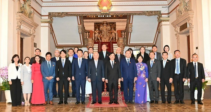 Delegates pose for a commemorative photo. (Photo: hcmcpv.org.vn) Delegates pose for a commemorative photo. (Photo: hcmcpv.org.vn)