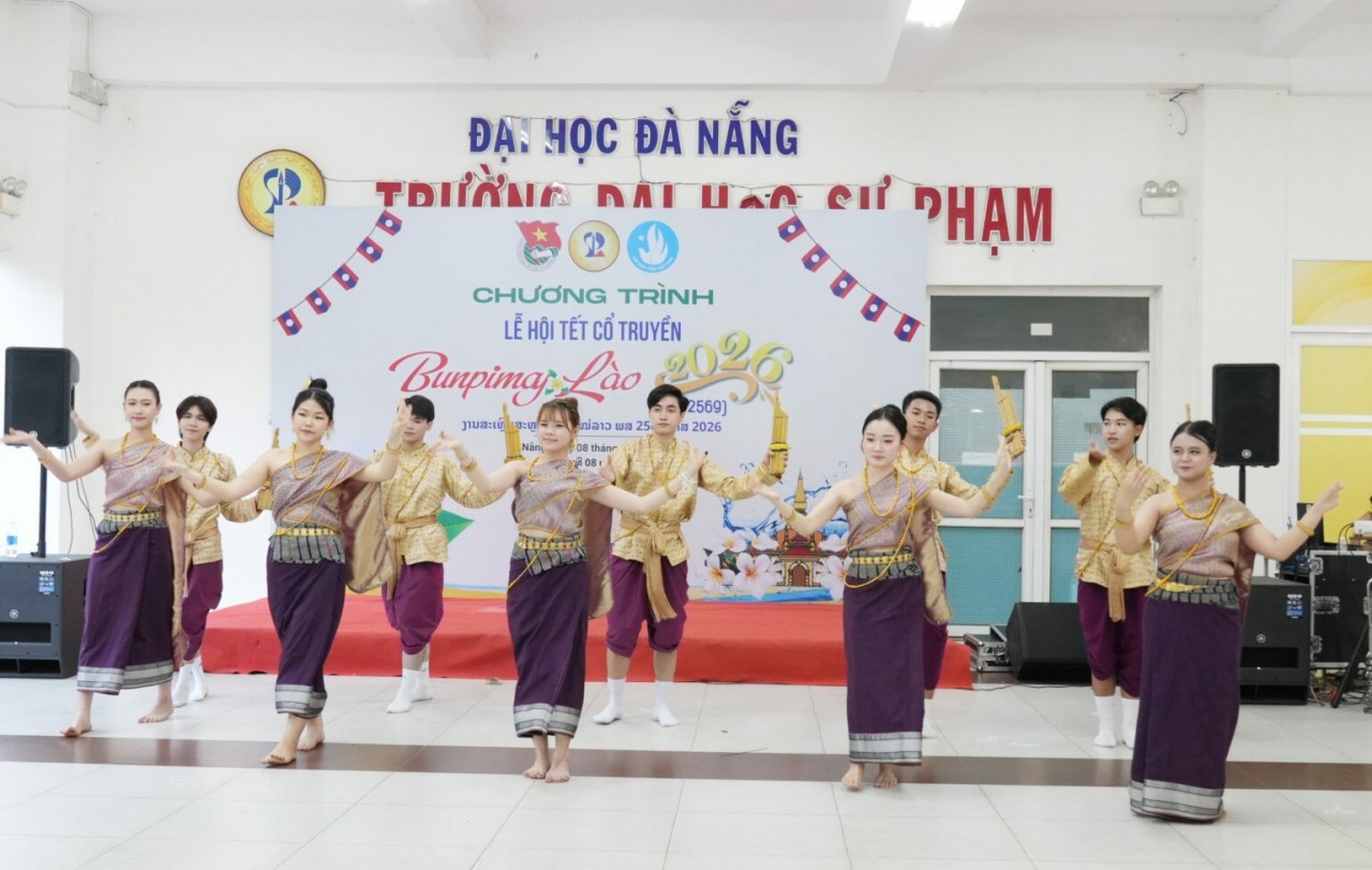 Lao and Cambodian Students Celebrate Traditional New Year Festivals in Vietnam Lao and Cambodian Students Celebrate Traditional New Year Festivals in Vietnam