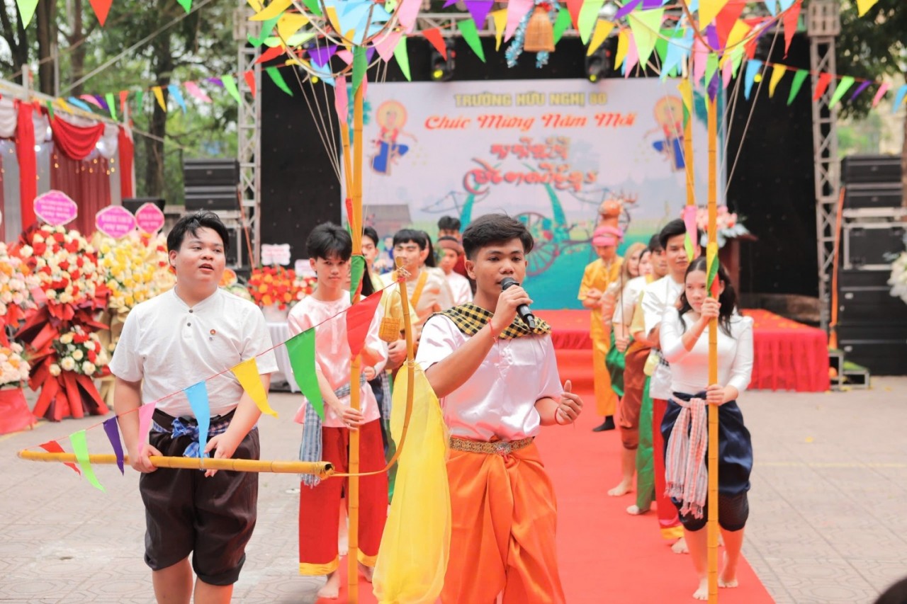 Lao and Cambodian Students Celebrate Traditional New Year at Friendship School 80 Lao and Cambodian Students Celebrate Traditional New Year at Friendship School 80