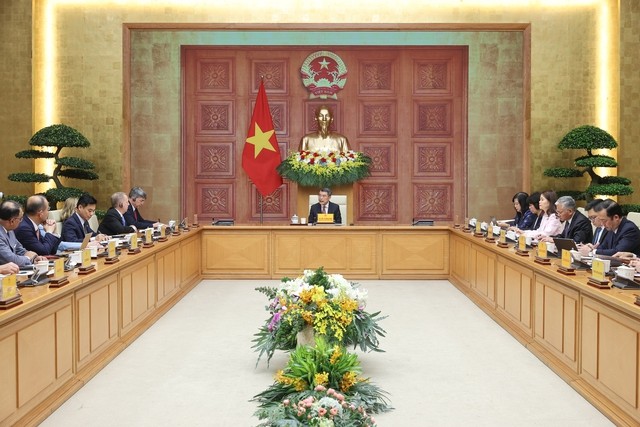 Prime Minister Le Minh Hung hosts a reception for the a delegation of 52 American business leaders, led by Brian McFeeters, Interim President and CEO of the US-ASEAN Business Council (USABC), at the Government Office, Ha Noi, April 16, 2026. Photo: VGP Prime Minister Le Minh Hung hosts a reception for the a delegation of 52 American business leaders, led by Brian McFeeters, Interim President and CEO of the US-ASEAN Business Council (USABC), at the Government Office, Ha Noi, April 16, 2026. Photo: VGP
