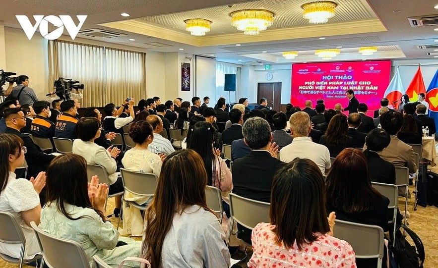 The Embassy of Vietnam in Japan holds a legal awareness seminar in Tokyo to support Vietnamese nationals living, studying and working in Japan. The Embassy of Vietnam in Japan holds a legal awareness seminar in Tokyo to support Vietnamese nationals living, studying and working in Japan.