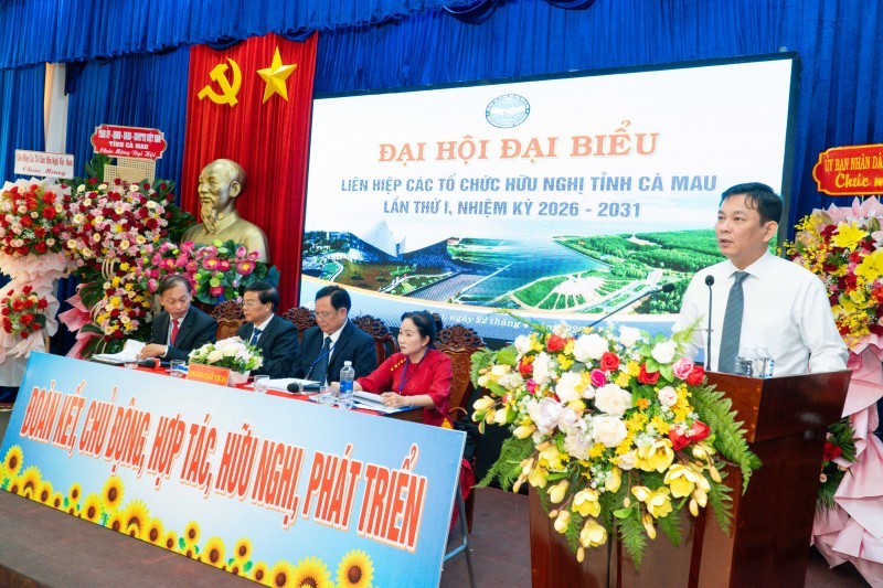 Vice President of the Vietnam Union of Friendship Organizations, Đồng Huy Cương, delivers a keynote address at the Congress. (Photo: Thành Thật) Vice President of the Vietnam Union of Friendship Organizations, Đồng Huy Cương, delivers a keynote address at the Congress. (Photo: Thành Thật)