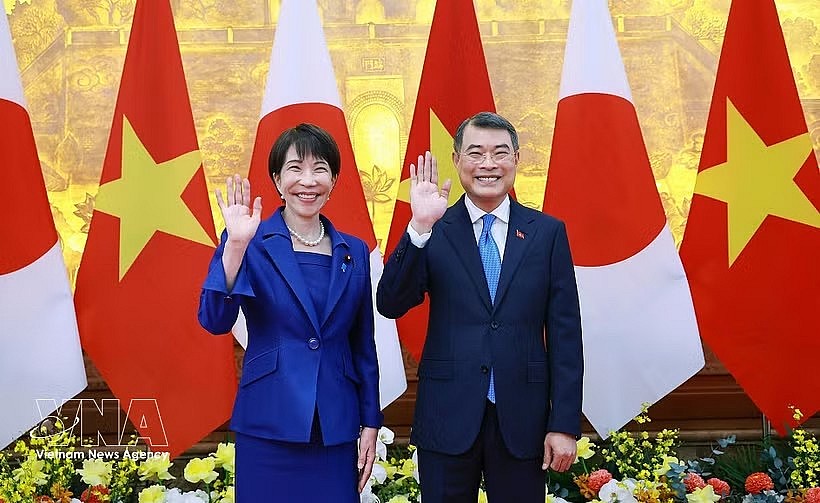 Prime Minister Le Minh Hung and Japanese Prime Minister Takaichi Sanae pose for a photo at the official welcome ceremony on May 2, 2026. (Photo: VNA) Prime Minister Le Minh Hung and Japanese Prime Minister Takaichi Sanae pose for a photo at the official welcome ceremony on May 2, 2026. (Photo: VNA)