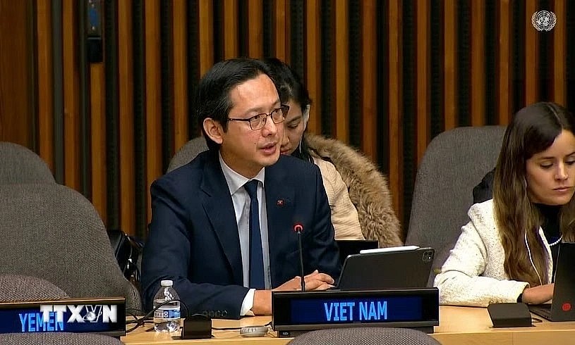 Ambassador Do Hung Viet speaks at the meeting (Photo: VNA) Ambassador Do Hung Viet speaks at the meeting (Photo: VNA)