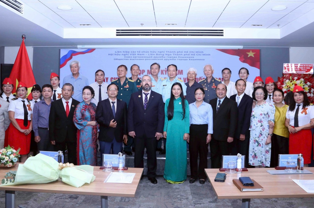 Delegates attend the gathering marking the 81st anniversary of Victory Day in Ho Chi Minh City. (Photo: Ho Chi Minh City Union of Friendship Organizations)