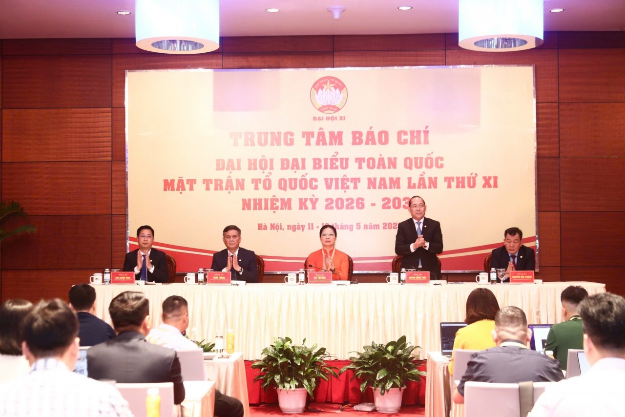 Vietnam Fatherland Front Launches “Month for Listening to the People” and “Digital Villages” Vietnam Fatherland Front Launches “Month for Listening to the People” and “Digital Villages”