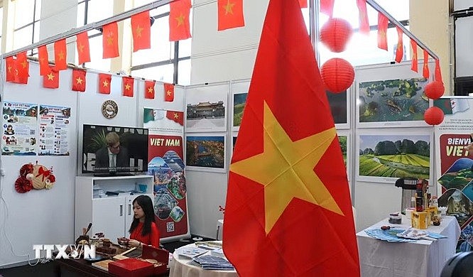 Vietnam's Destinations Captivate International Tourists at Algerian Tourism Fair Vietnam's Destinations Captivate International Tourists at Algerian Tourism Fair