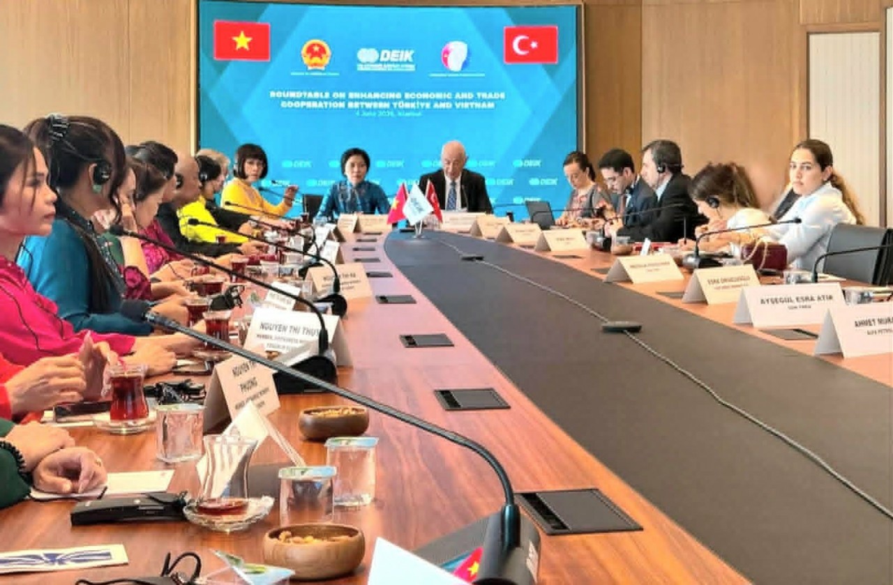 Overview of the forum. (Photo: Organizing Committee)
