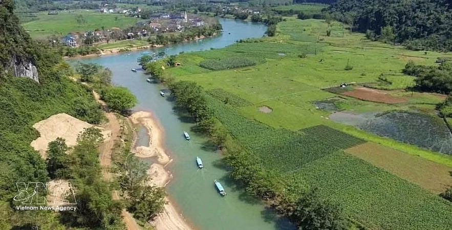 Phong Nha in the central province of Quang Tri is recognised by online travel platform Agoda as one of outstanding resort destinations connected to nature in Asia in 2026. (Photo: VNA) Phong Nha in the central province of Quang Tri is recognised by online travel platform Agoda as one of outstanding resort destinations connected to nature in Asia in 2026. (Photo: VNA)