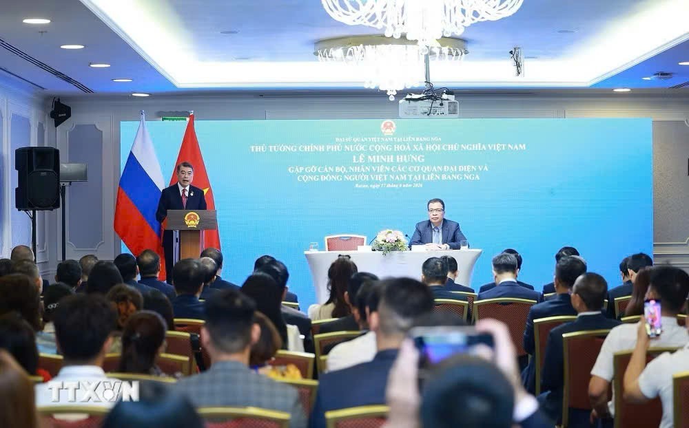 Prime Minister Le Minh Hung Meets Vietnamese Community in Russia Prime Minister Le Minh Hung Meets Vietnamese Community in Russia