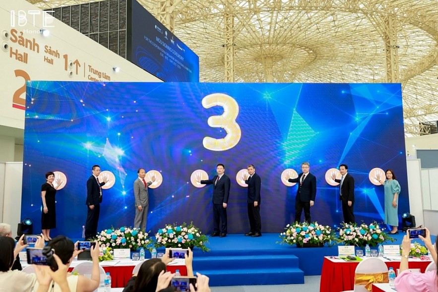 Delegates open the International Baby Products & Toys Expo (IBTE Hanoi 2026) on June 18. (Photo: thoibaotaichinhvietnam.vn) Delegates open the International Baby Products & Toys Expo (IBTE Hanoi 2026) on June 18. (Photo: thoibaotaichinhvietnam.vn)