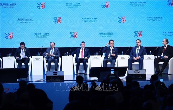 Prime Minister Le Minh Hung attends the opening session of the Russia–ASEAN Business Forum. (Photo: Duong Giang/VNA) Prime Minister Le Minh Hung attends the opening session of the Russia–ASEAN Business Forum. (Photo: Duong Giang/VNA)